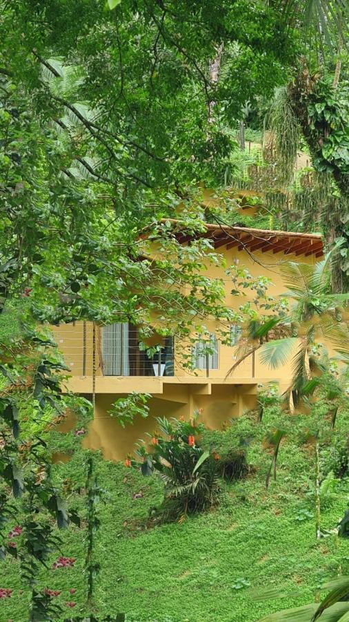 Lodge Flor De Lis *
